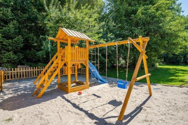 Dworek Marino Kolobrzeg Grzybowo  Exterior foto